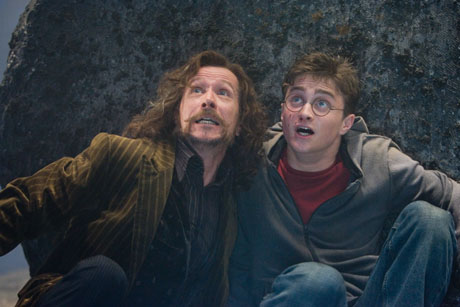 Harry se Siriusem u oblouku.jpg